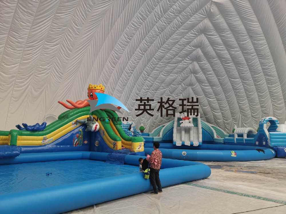 午夜电影福利搭建的室內水上樂園，你心動了嗎？